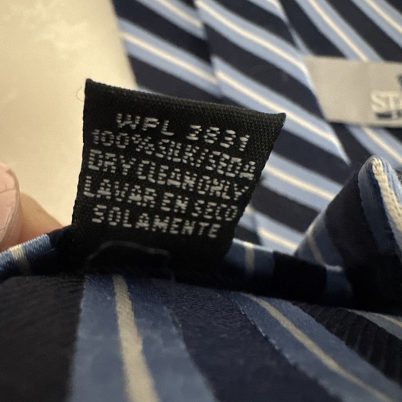 Stafford Men's Tie Blue & White Striped Necktie Silk - Picture 6 of 6